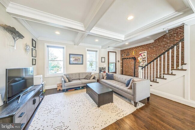 Building Photo - 4213 4th St NW