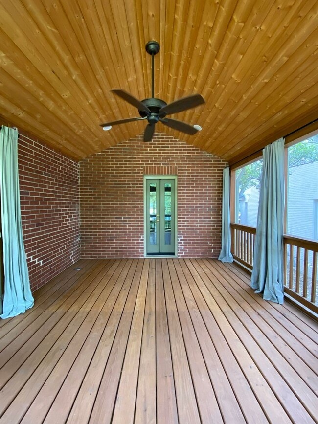 Building Photo - COMING SOON. Sunset Hills 3 bedroom 2 bathroom charming brick bungalow in Greensboro. Lawn care i...