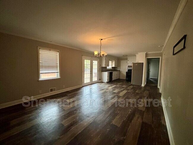 Foto del edificio - 2817 Meadowbrook Dr