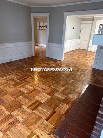 Foto del edificio - 24 Crosby Rd