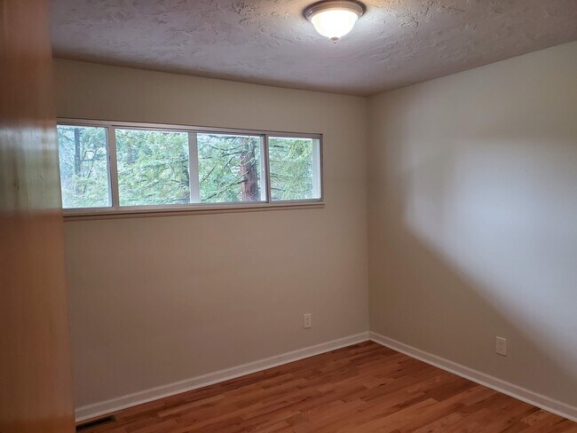 Foto del edificio - 875 SW Cheltenham St