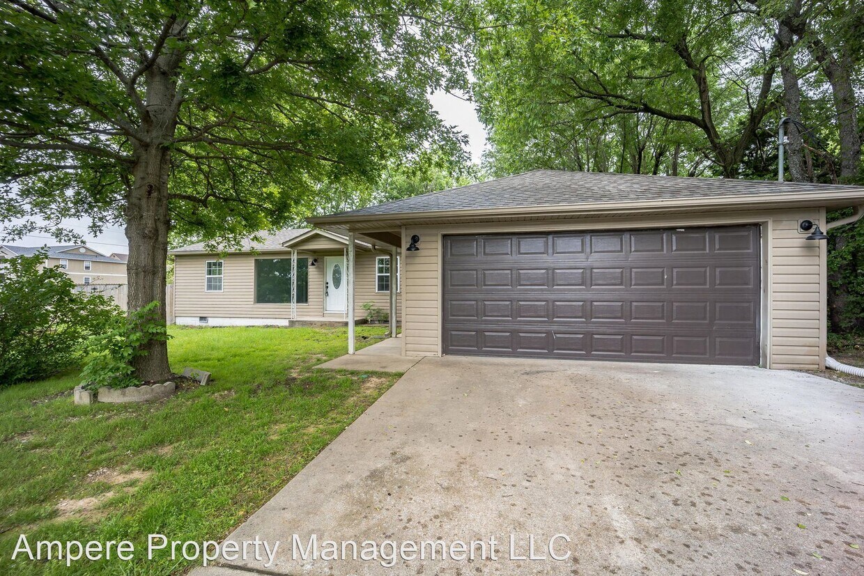 Primary Photo - 3 br, 1.5 bath House - 1425 N Giles Rd