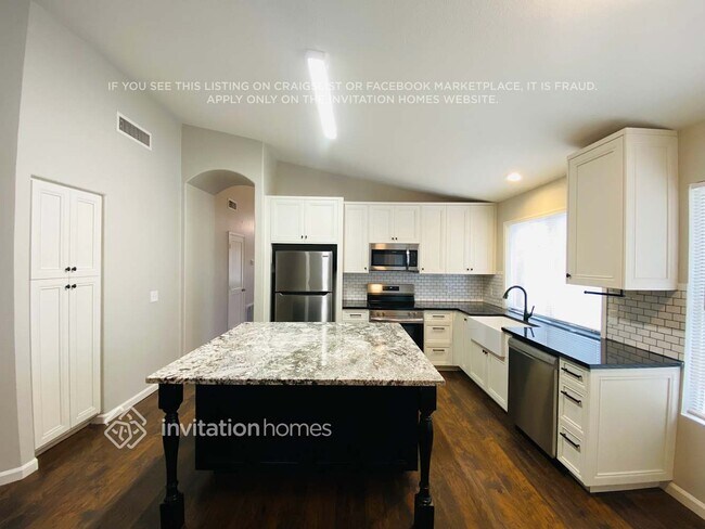 Foto del edificio - 1002 W Chicago Ct