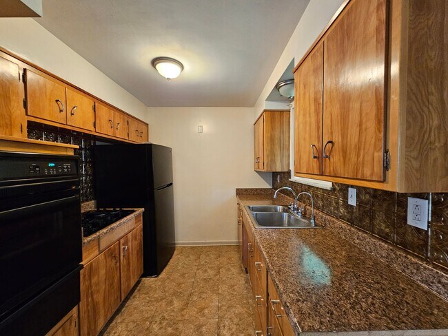 Foto del edificio - 3 bed/1.5 bath house near Sabraton