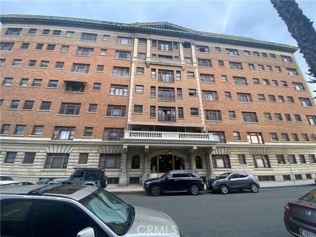 Foto del edificio - 1030 E Ocean Blvd