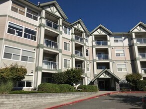 Building Photo - 259 W Bakerview Rd