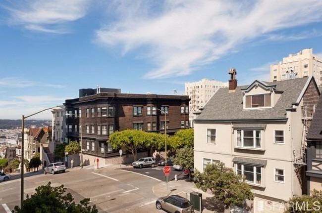 Building Photo - 1097 Green St