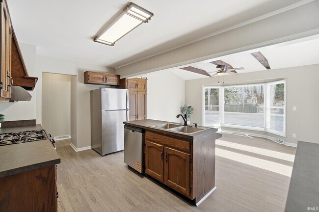 Foto del edificio - 4120 Kentland Ave