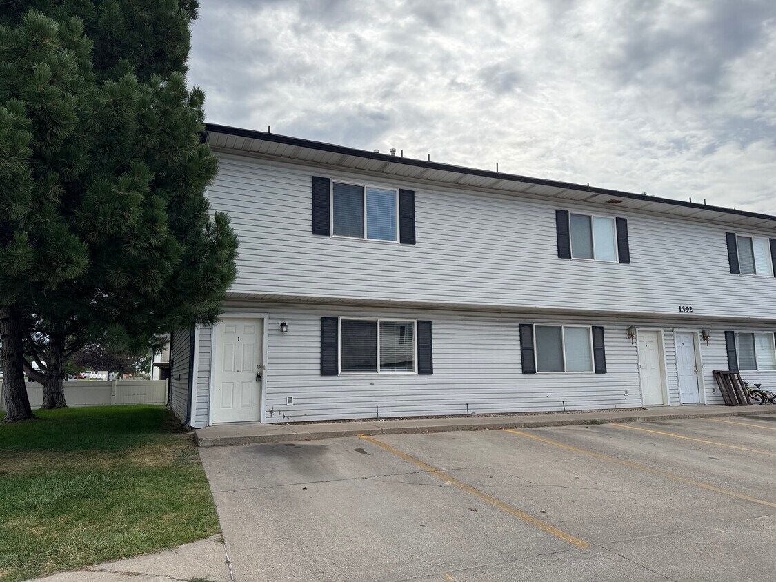 Primary Photo - 1392 N 260 W