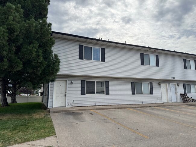 Building Photo - 1392 N 260 W