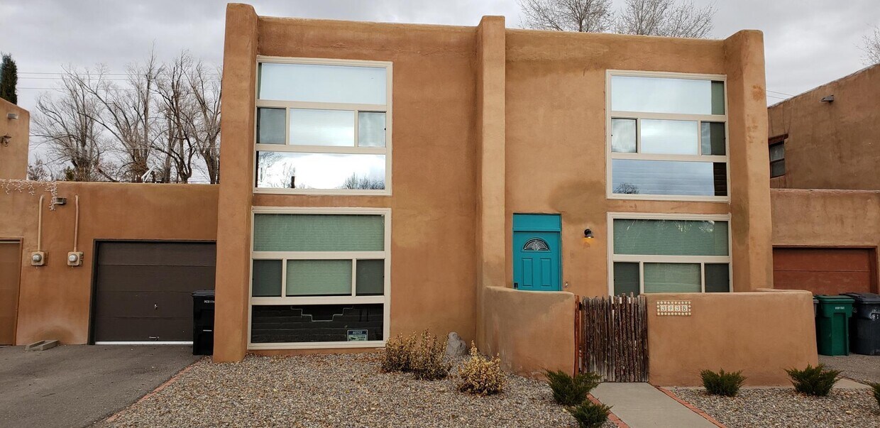 343 Sarah Ln NW, Albuquerque, NM 87114 Townhome Rentals in