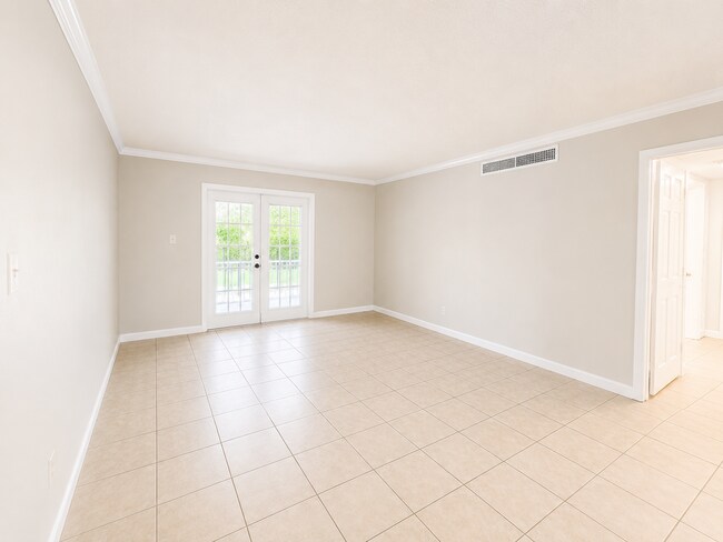 Building Photo - 405 Wymore Rd