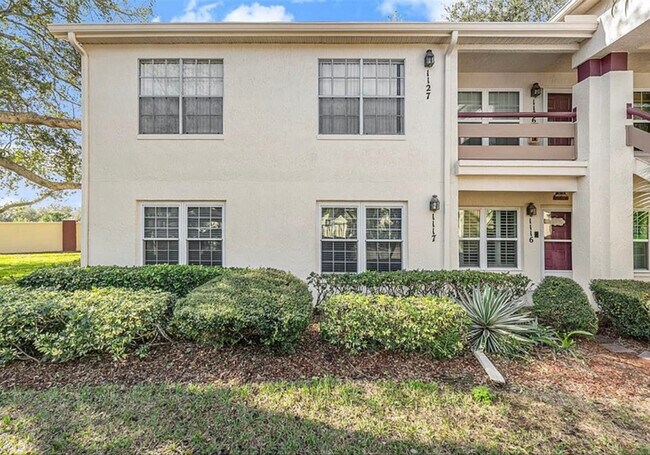 Foto del edificio - 7802 Hardwick Dr