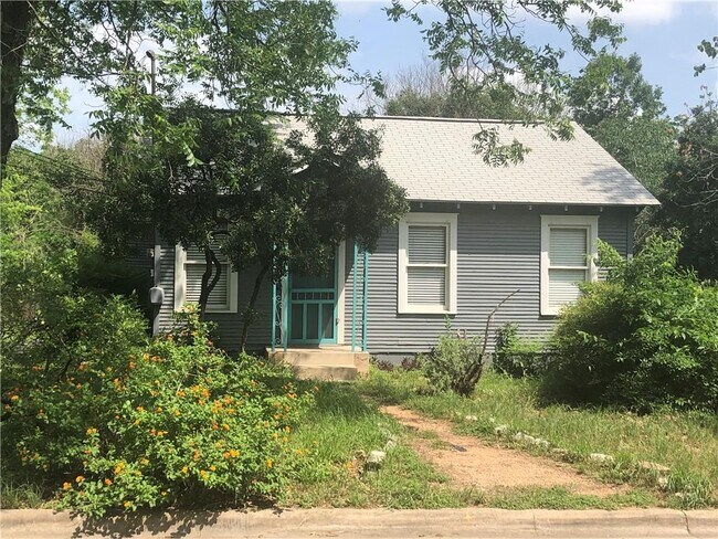 Building Photo - 5501 Jim Hogg Ave