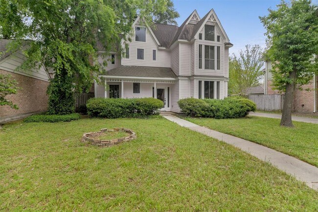 Building Photo - 6615 Castle Ln Dr