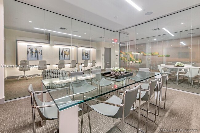 Foto del edificio - 5350 NW 84th St