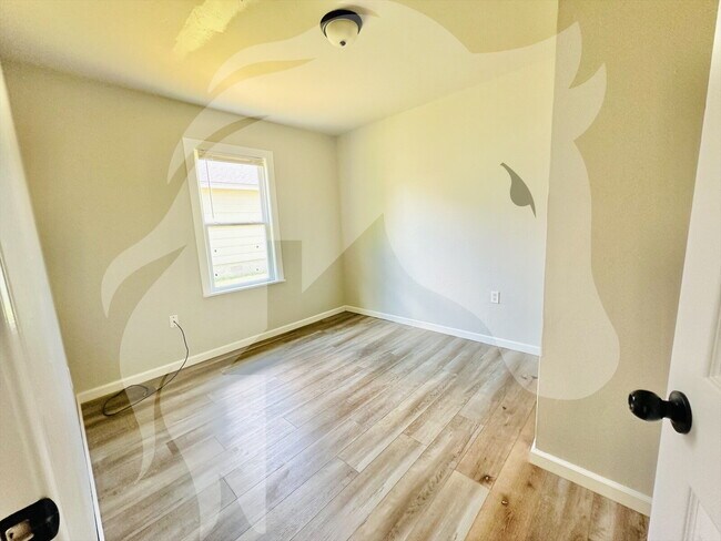 Foto del edificio - "Charming 2-Bedroom Home in Woodward – You...