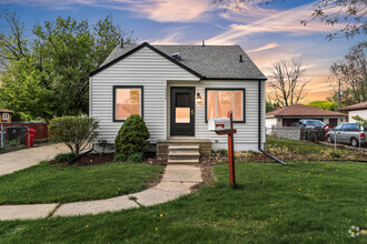 Building Photo - 18333 Beechwood St