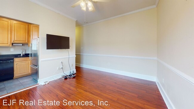 Building Photo - 1 br, 1 bath House - 3022 Wisconsin Ave NW...
