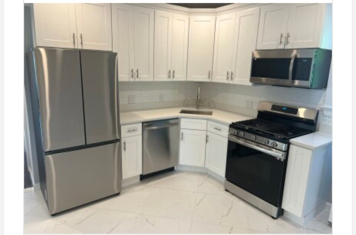 33 Raymond Ave Unit 3, Somerville, MA 02144 Condo for Rent in Somerville, MA