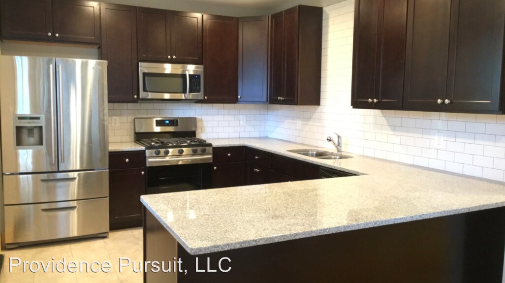 Primary Photo - 6 br, 2 bath House - 54 Wabun Ave.