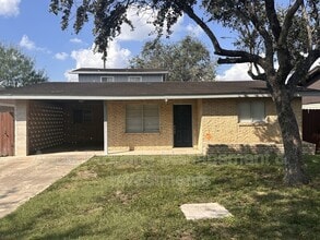 Building Photo - 1503 E 7th St