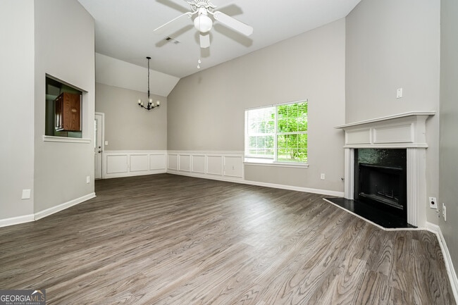 Building Photo - 987 Brisley Cir