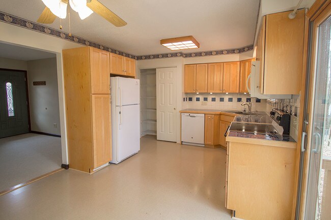 Building Photo - 6505 W Way Ct