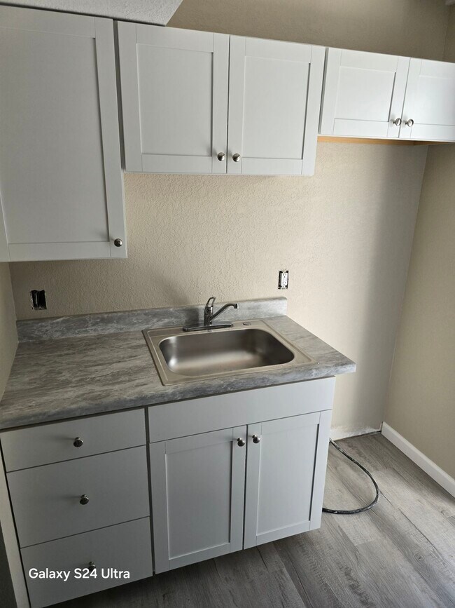 Foto del edificio - 108 Tacoma Rd