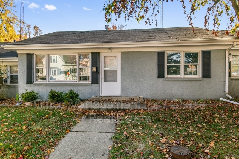 Primary Photo - 522 W Lawn St