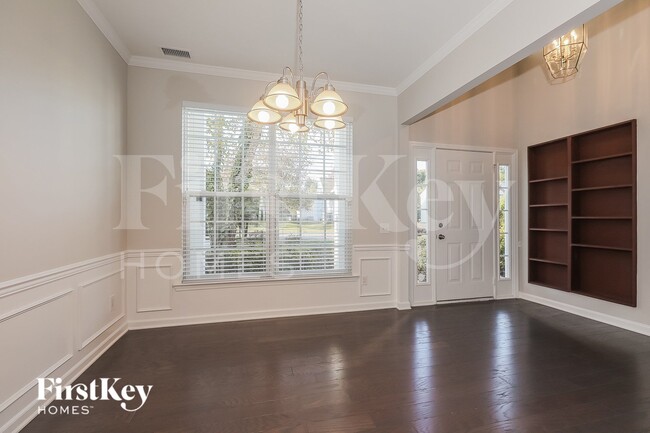 Foto del edificio - 6147 Creekview Ct