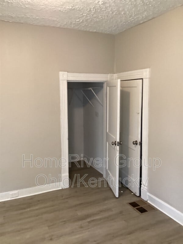 Foto del edificio - 320 N 44th St