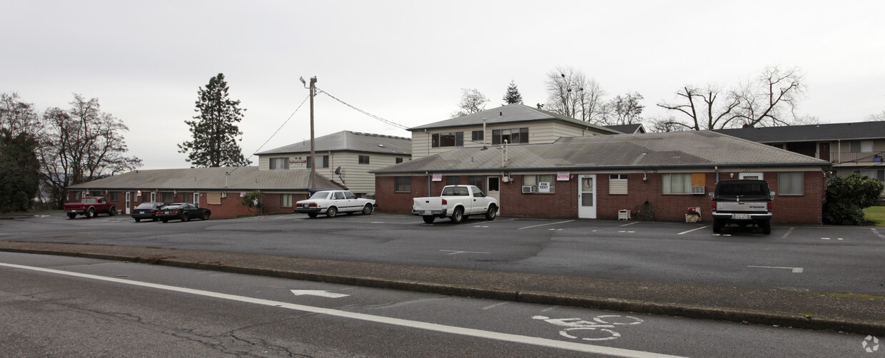 Foto del edificio - Rivercrest Apartments