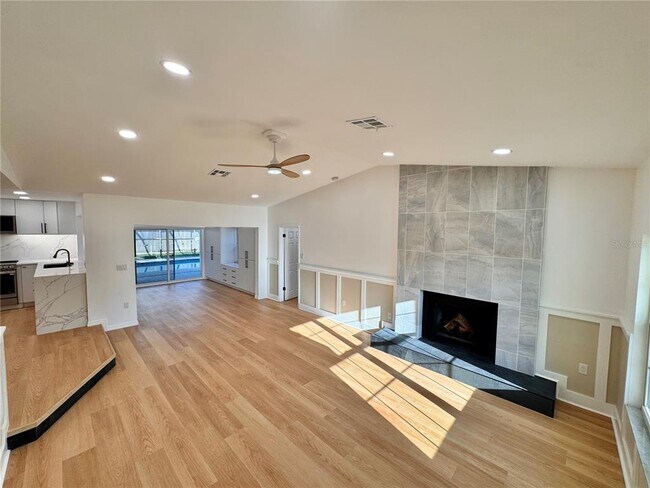 Foto del edificio - 12593 116th St