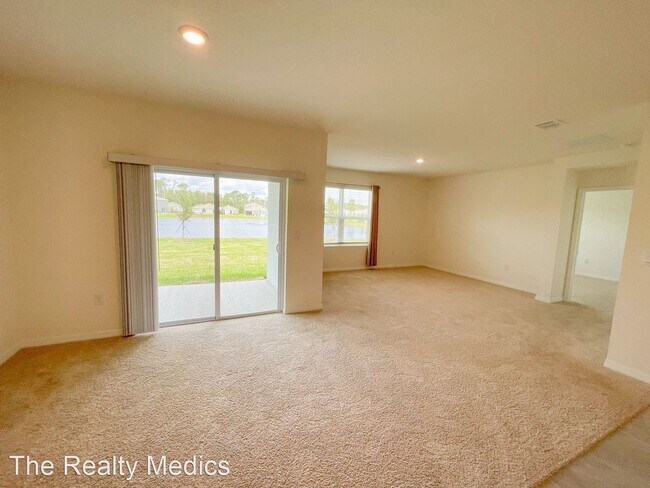 Building Photo - 4 br, 2 bath House - 3231 Silas Dr