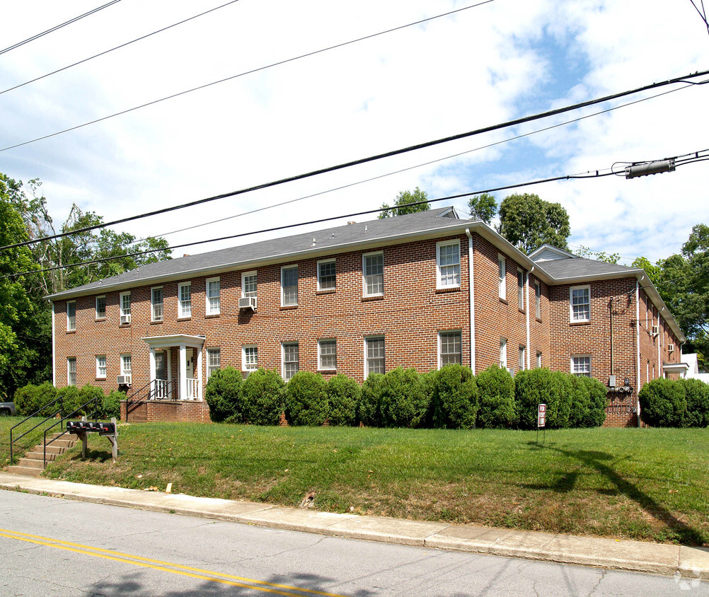 Primary Photo - North Avenue Apartments