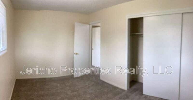 Building Photo - 4729 Routt St