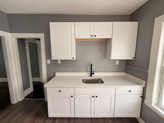 Building Photo - 181 Norfolk St