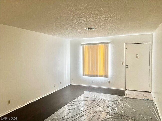 Foto del edificio - 4609 Elk Springs Ave