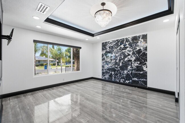Foto del edificio - 6552 N Augusta St