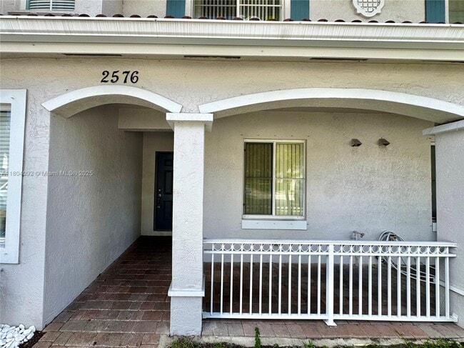 Building Photo - 2576 SW 83rd Ave