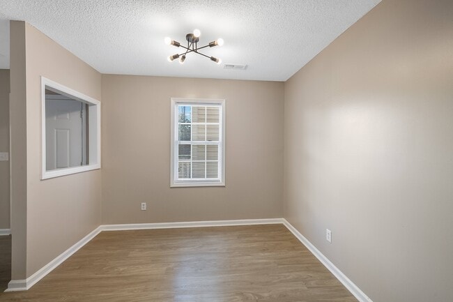 Building Photo - Spring Lake Apartments