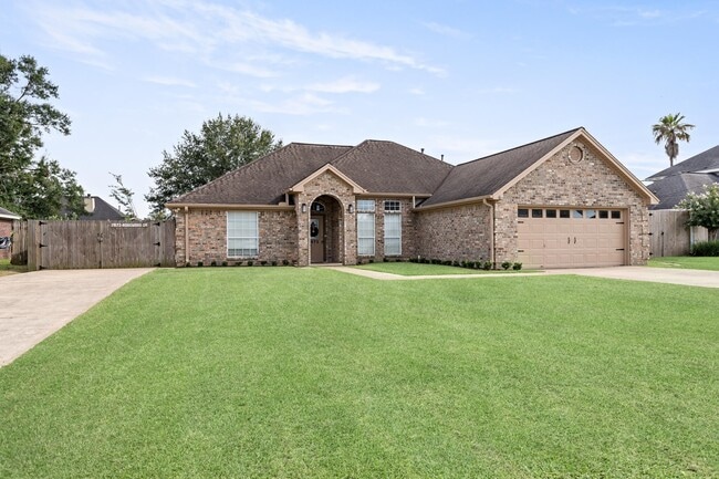 Building Photo - 7673 Rosewood Dr