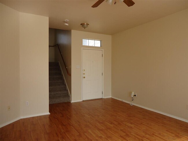 Foto del edificio - 2847 Southampton Way