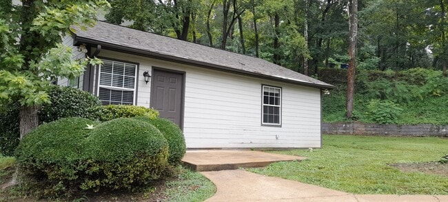 2 Bedroom house located in Historic St. Elmo's Lookout Village - 2 Bedroom house located in Historic St. Elmo's Lookout Village