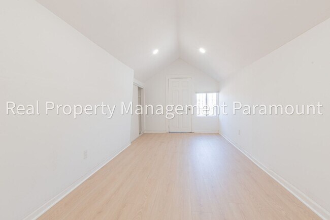 Foto del edificio - 433 W 56th St