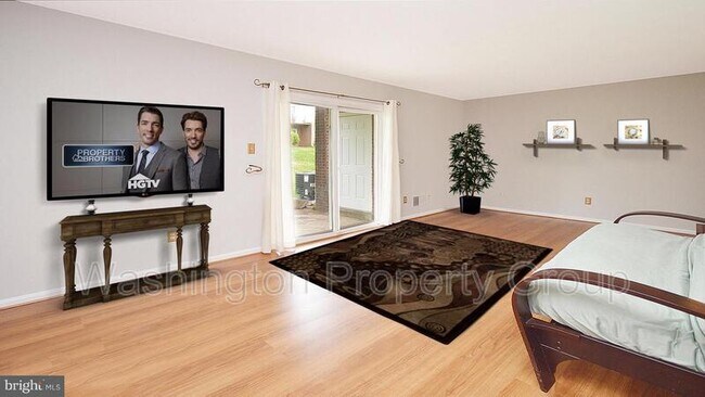 Building Photo - 14414 Golden Oak Ct
