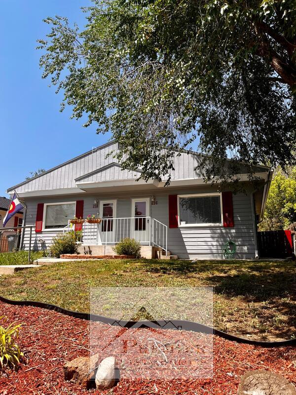 Building Photo - 216 W Ramona Ave