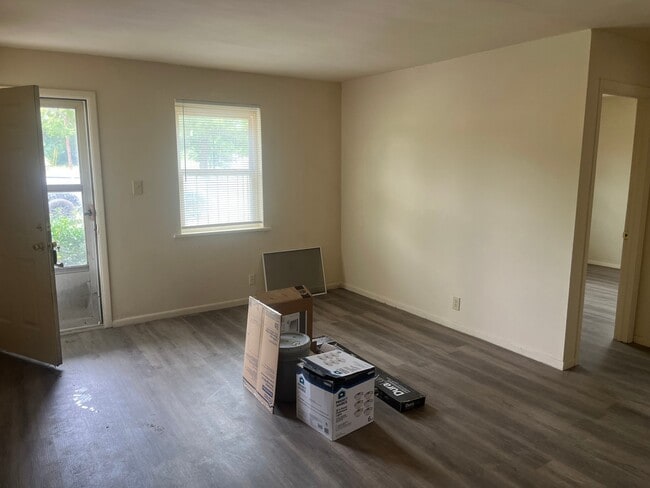 Building Photo - 1348 Gormans Ln