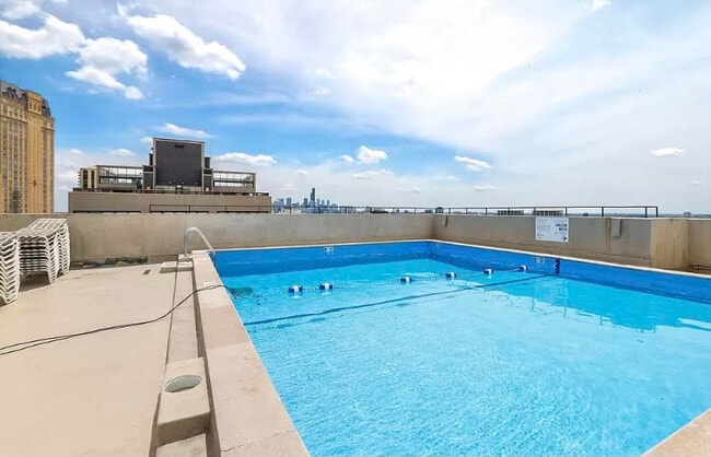 Foto del edificio - 2728 N Hampden Ct